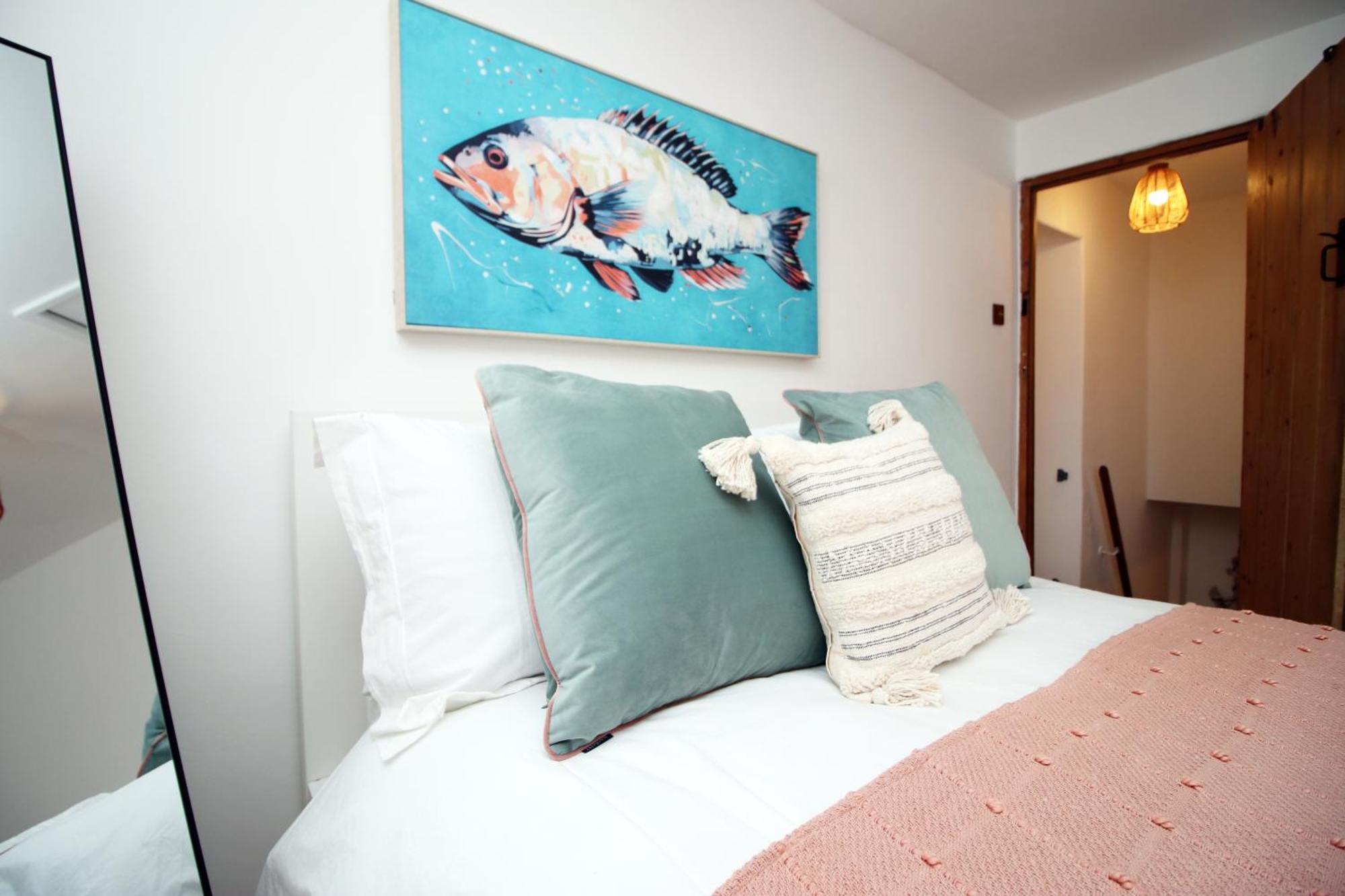 Little Gem In The Mumbles! Fishermans Cottage With Log Burner, Dog Friendly And Welcome Breakfast Hamper! Exterior foto