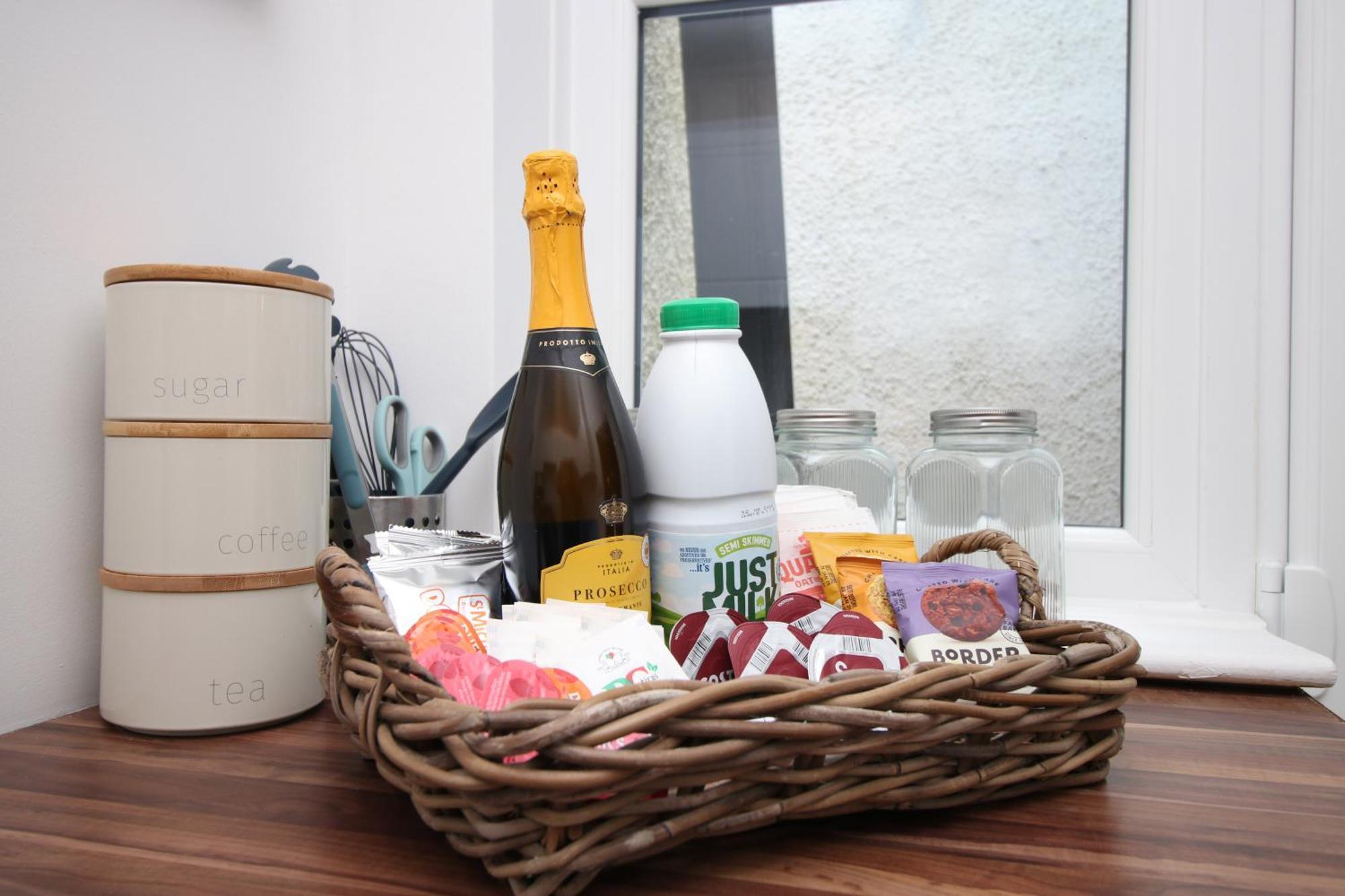 Little Gem In The Mumbles! Fishermans Cottage With Log Burner, Dog Friendly And Welcome Breakfast Hamper! Exterior foto